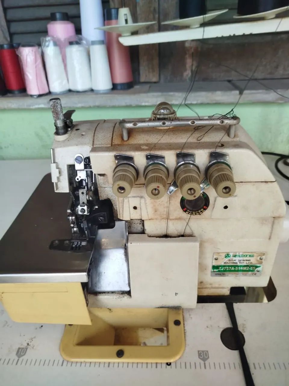 Máquina interlock  - Foto 2