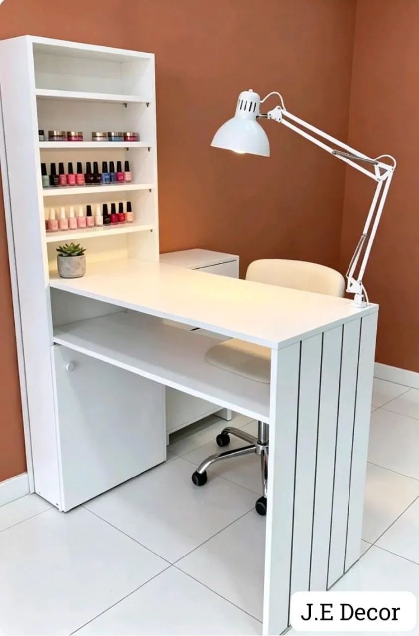 Mesa de manicure em mdf
