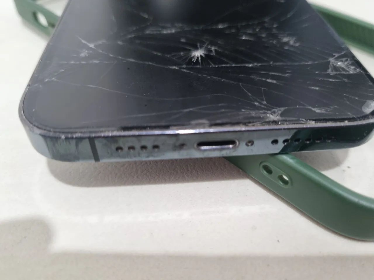 Vendo IPHONE 12 PRO MAX - Foto 2