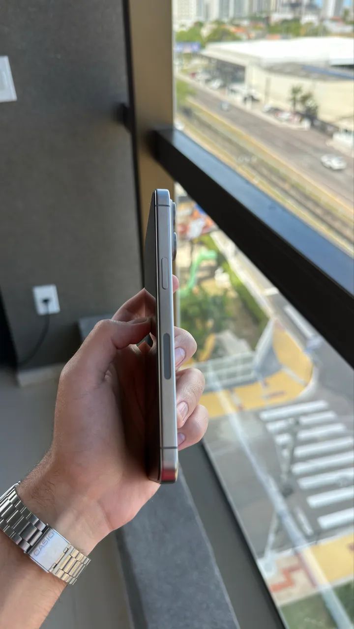 iPhone 15 pro max 256gb Titanium Natural - Foto 2