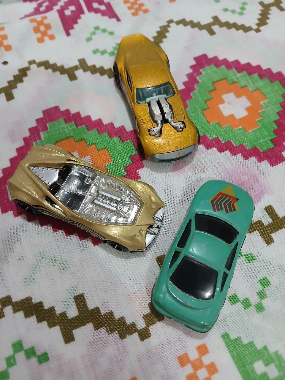 Carrinhos brinquedo
