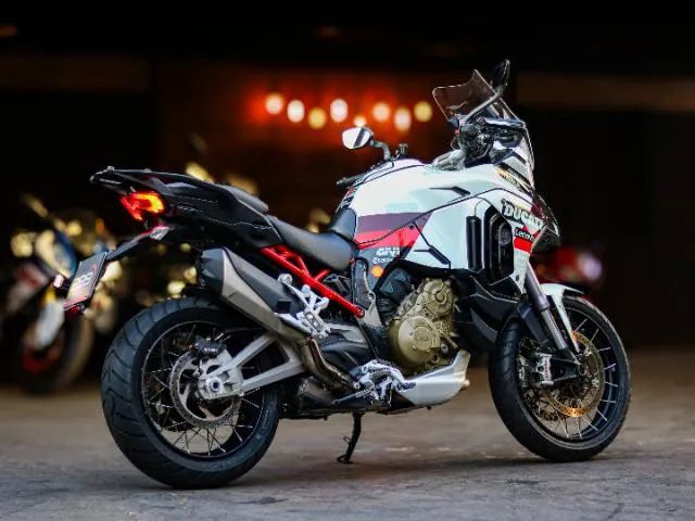 DUCATI MULTISTRADA V4 S - Foto 3
