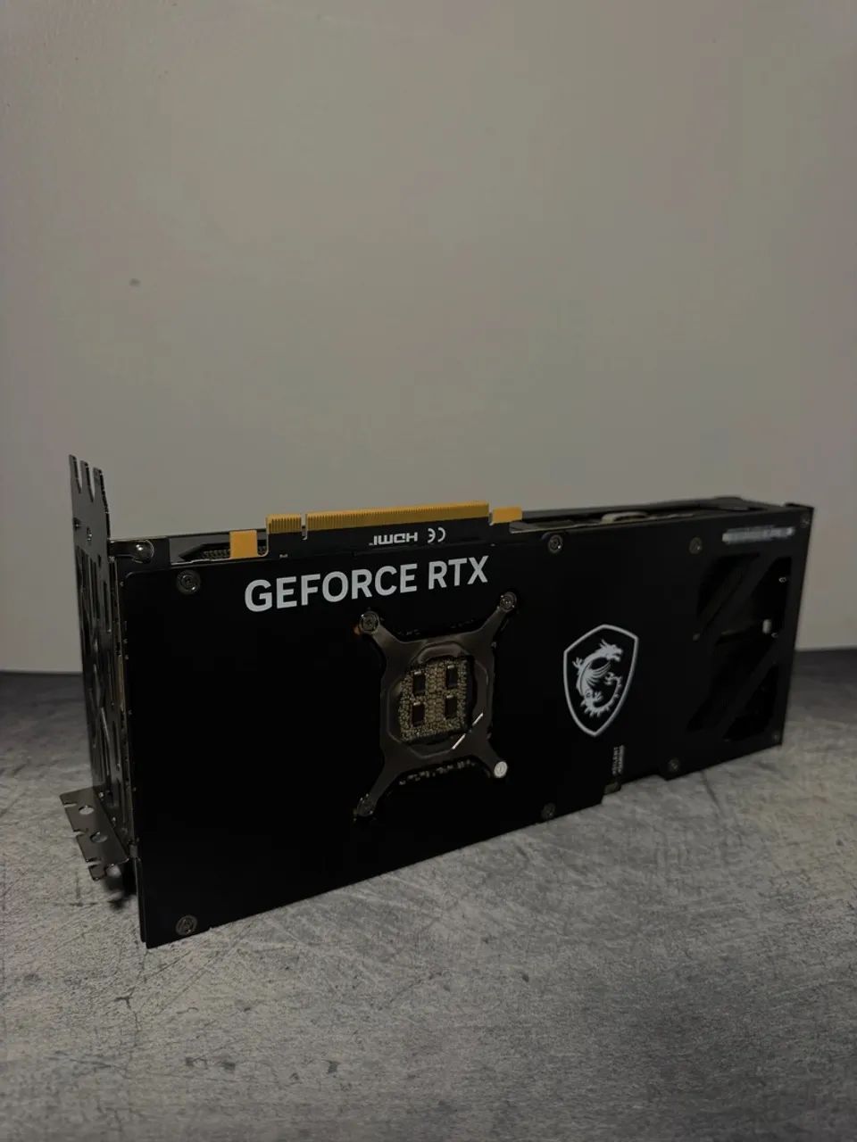  RTX 4090 GAMING SLIM ? PERFORMANCE ABSURDA! - Foto 4