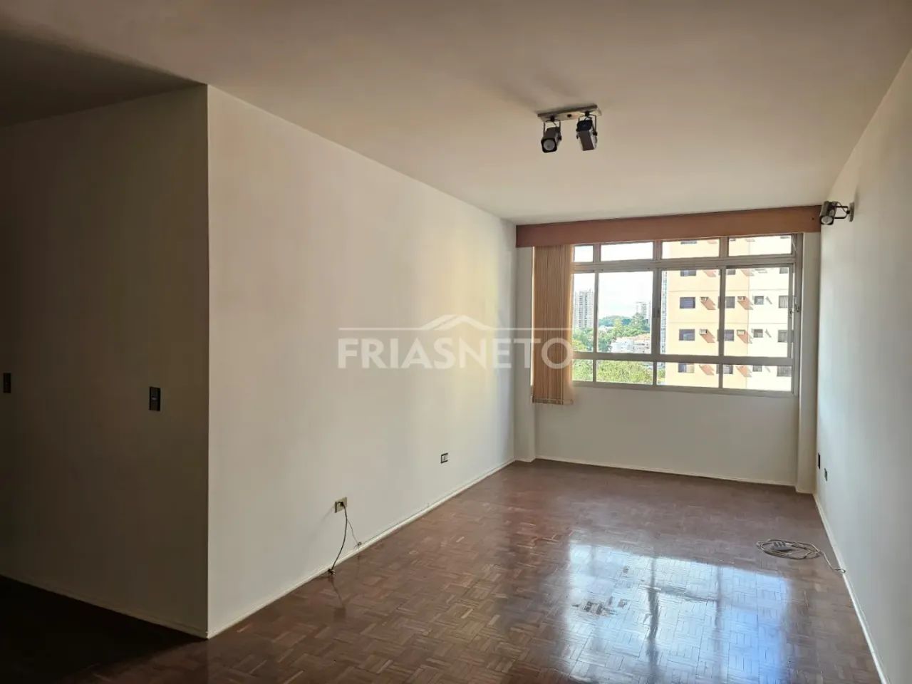 Apartamento à venda no condomínio Edifício Céu Azul
