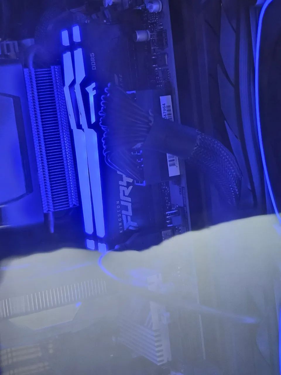 PC GAMER COMPLETO ALTA PERFORMANCE AM5 RYZEN 7 7700 - Foto 3