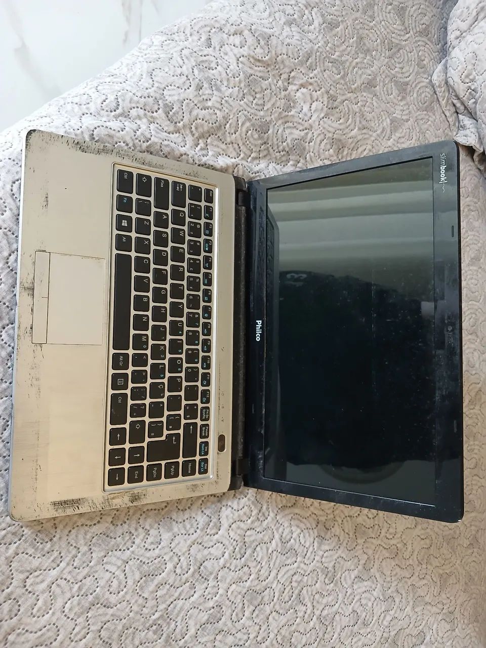 Vendo notebook para retirada de peças