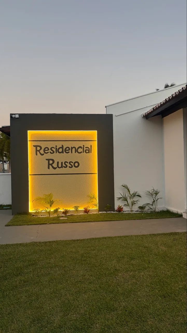 Casa em condomínio fechado 