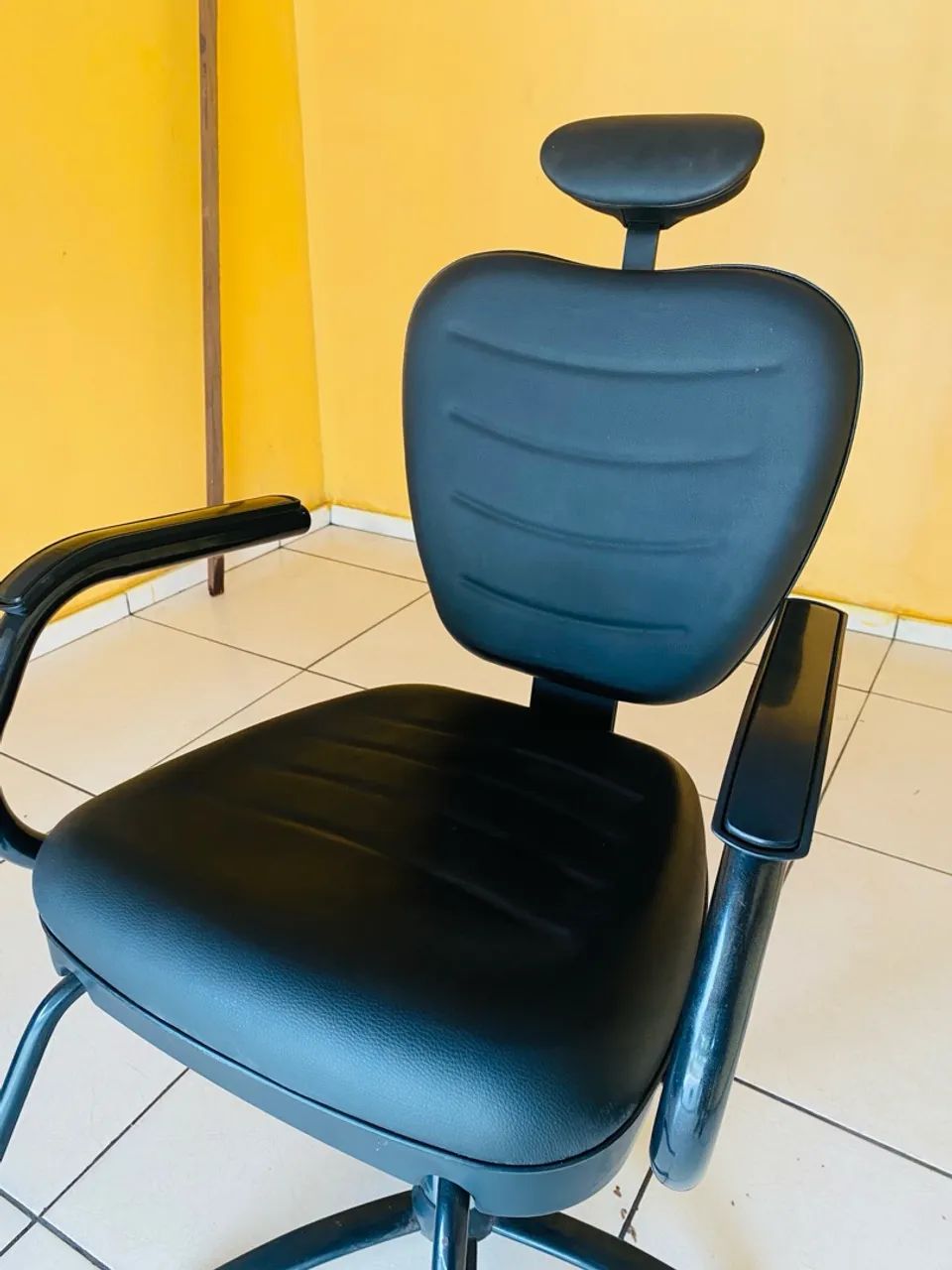 Cadeira de barbeiro  - Foto 3