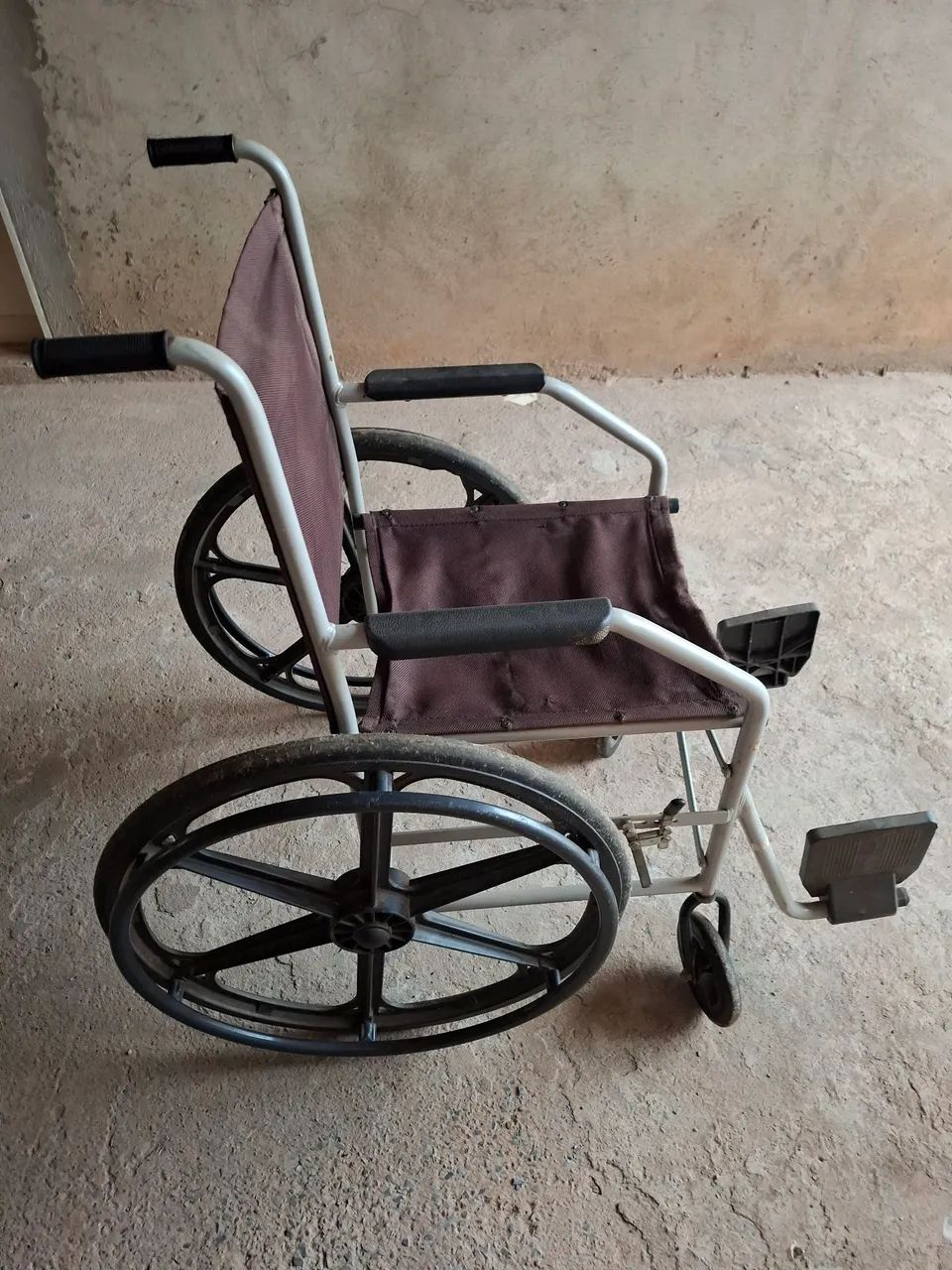 Cadeira de rodas  - Foto 3