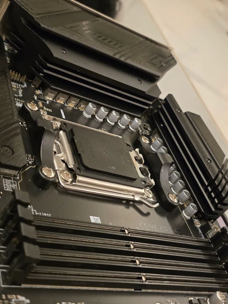 Kit AM5 - b650 Tomahawk wifi + R9 9950x - Foto 5