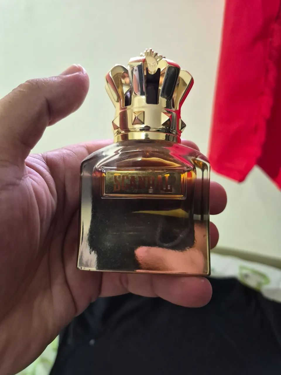 Perfumes semi novos  - Foto 4