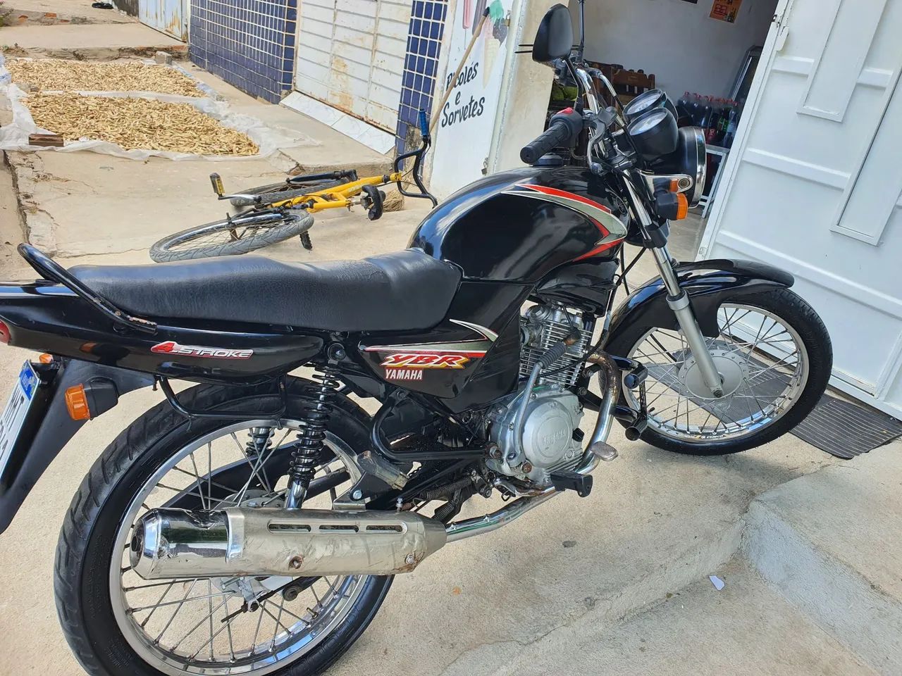 Yamaha YBR 125 - Foto 2