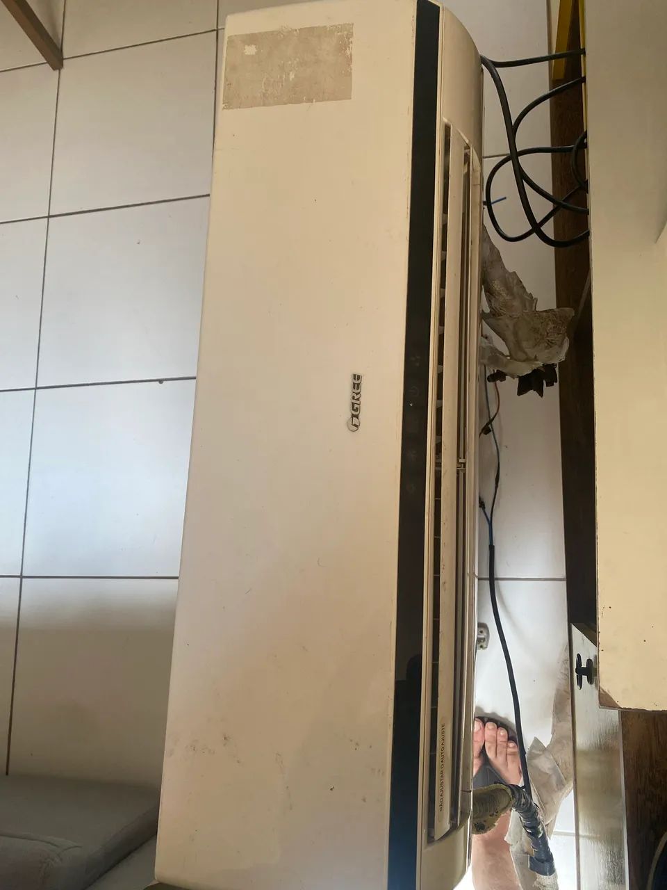Ar-condicionado Split Gree 12.000 BTUs, 220V, completo. - Foto 3