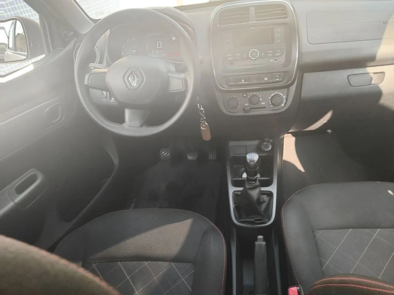 Renault Kwid Zen 1.0 Flex 12V 5P Mec. 2025 - Foto 5