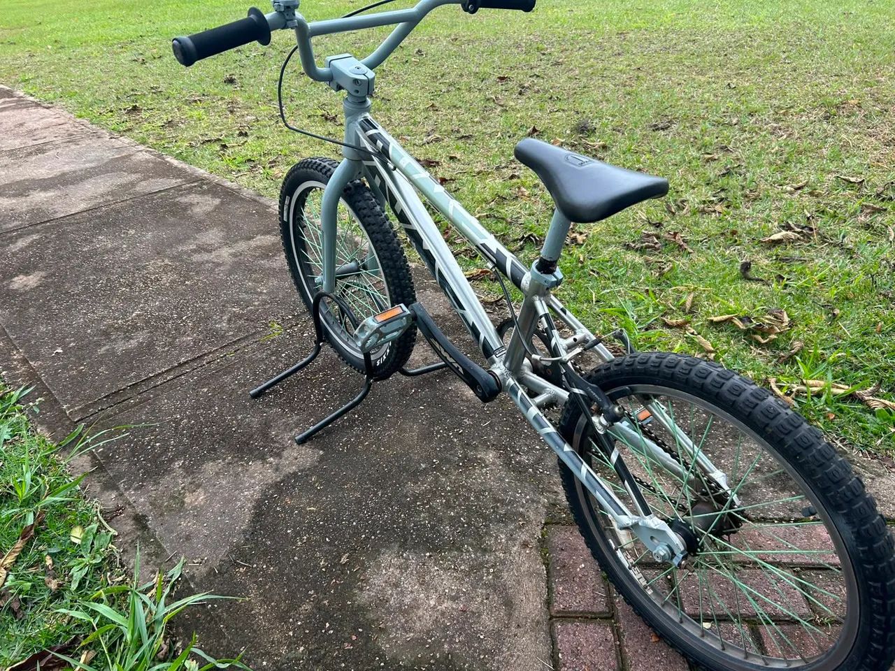 Bicicleta BMX importada UMF - Foto 3