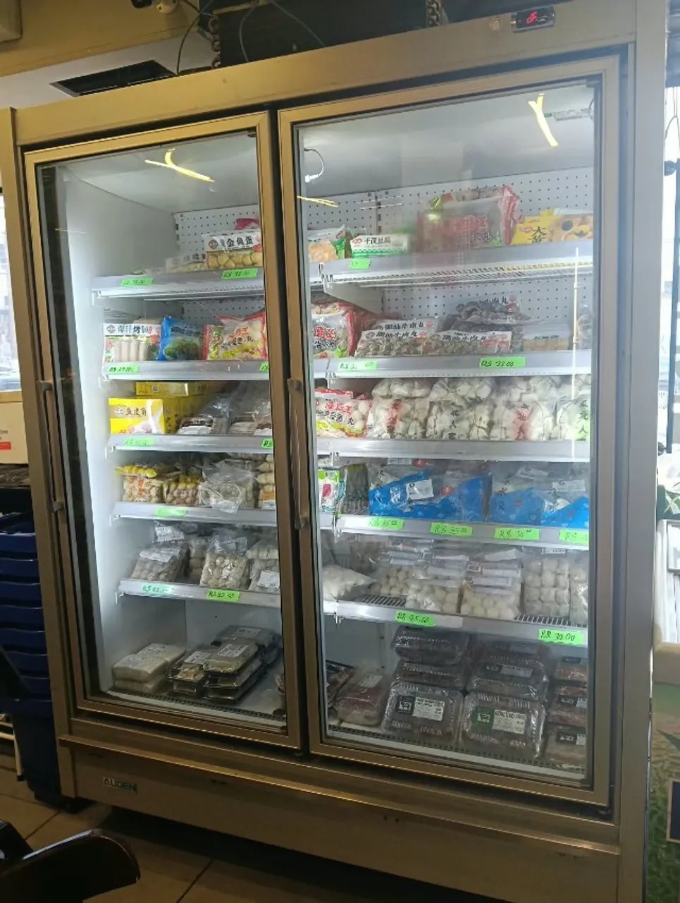 Vendo Geladeira Industrial 