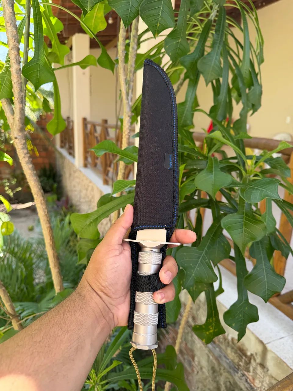 FACA DO RAMBO COM KIT SOBREVIVÊNCIA 