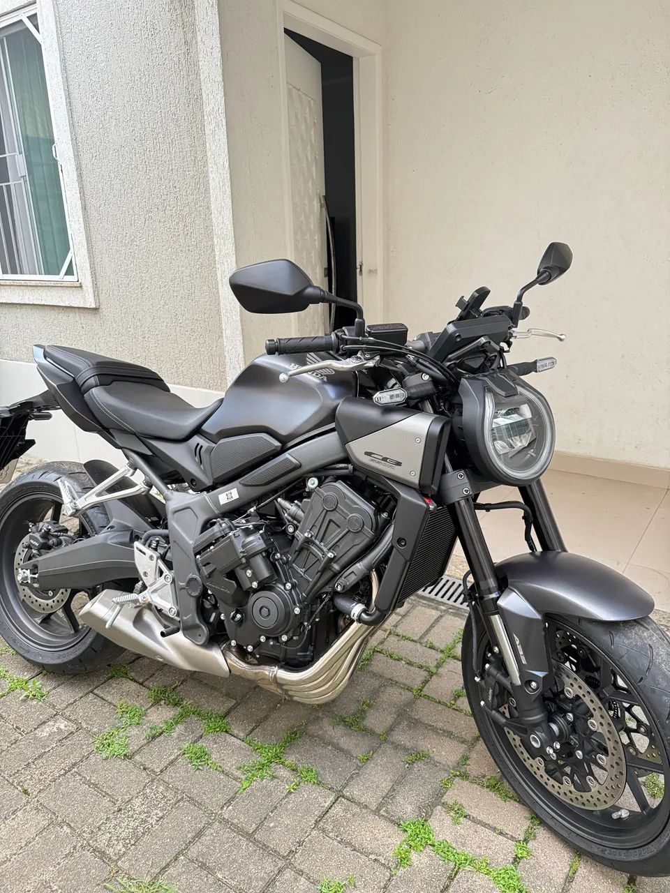 Cb 650r e-cluth 2026  - Foto 3
