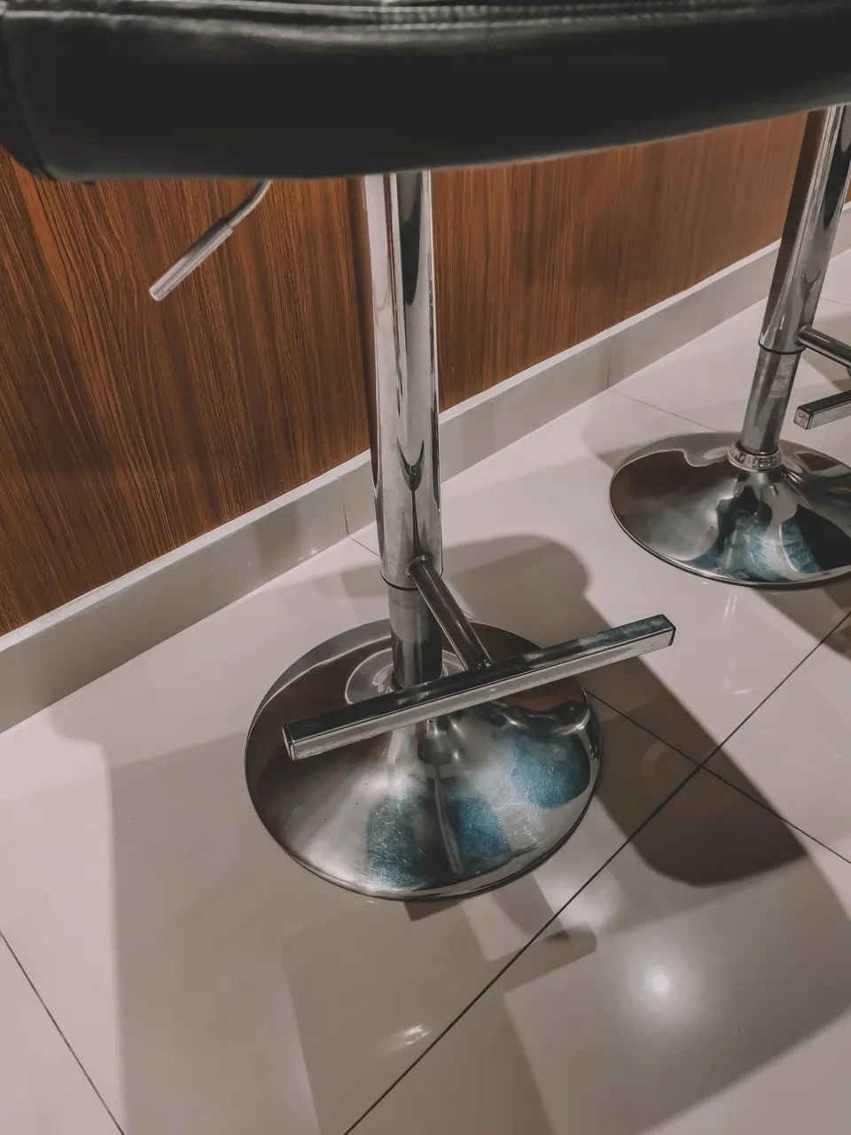 Vendo 3 Banquetas em perfeito estado!  - Foto 5