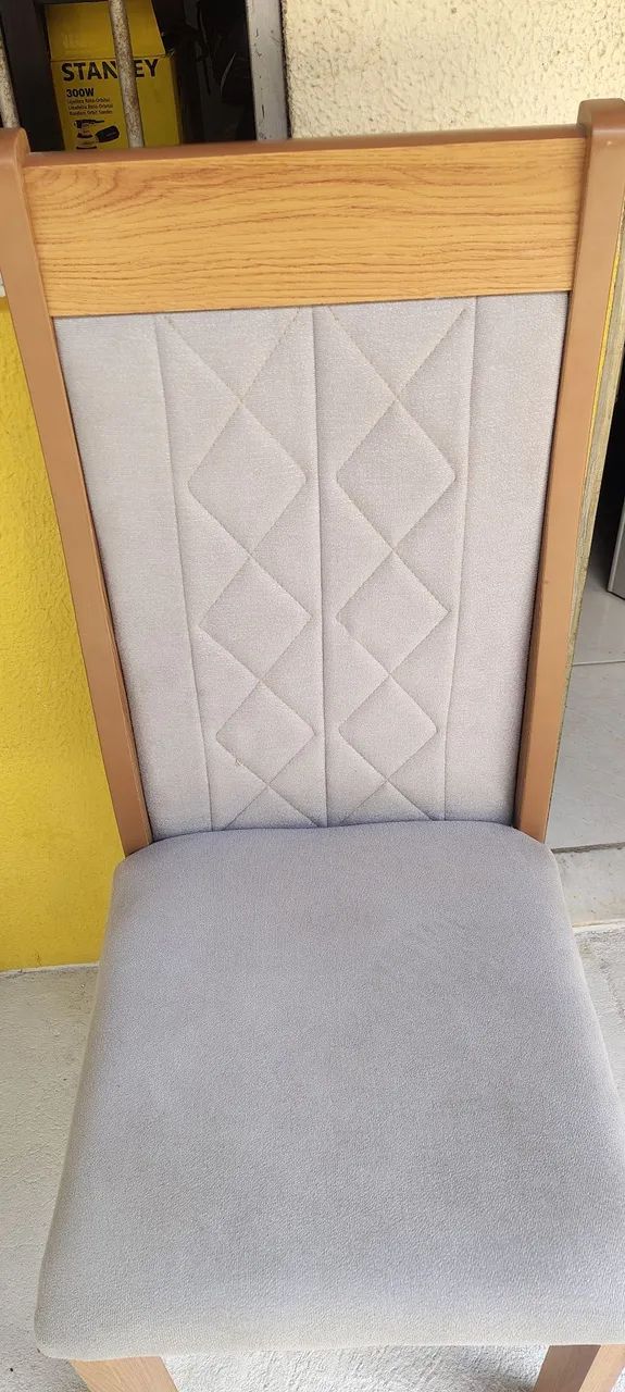 Mesa com 4 cadeiras  - Foto 2