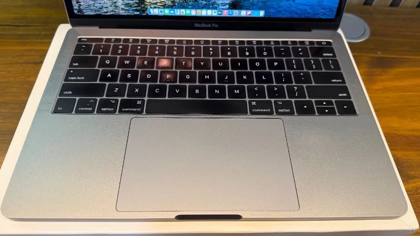 MacBook PRO 2017 A1708 I5 2.3 Mem 16gb Ssd 512gb com Caixa - Foto 3