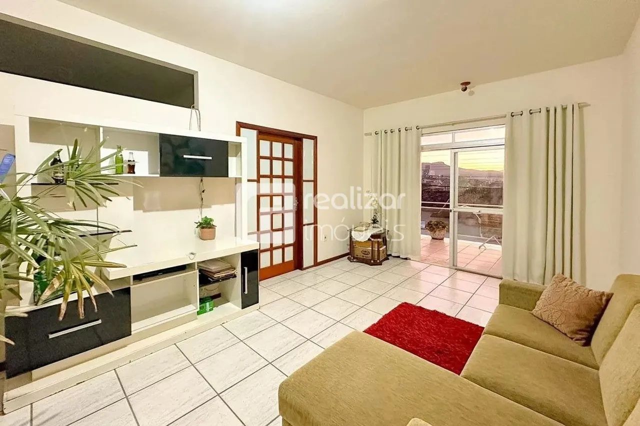 Casa 4 quartos no bairro Forquilhinha, São José