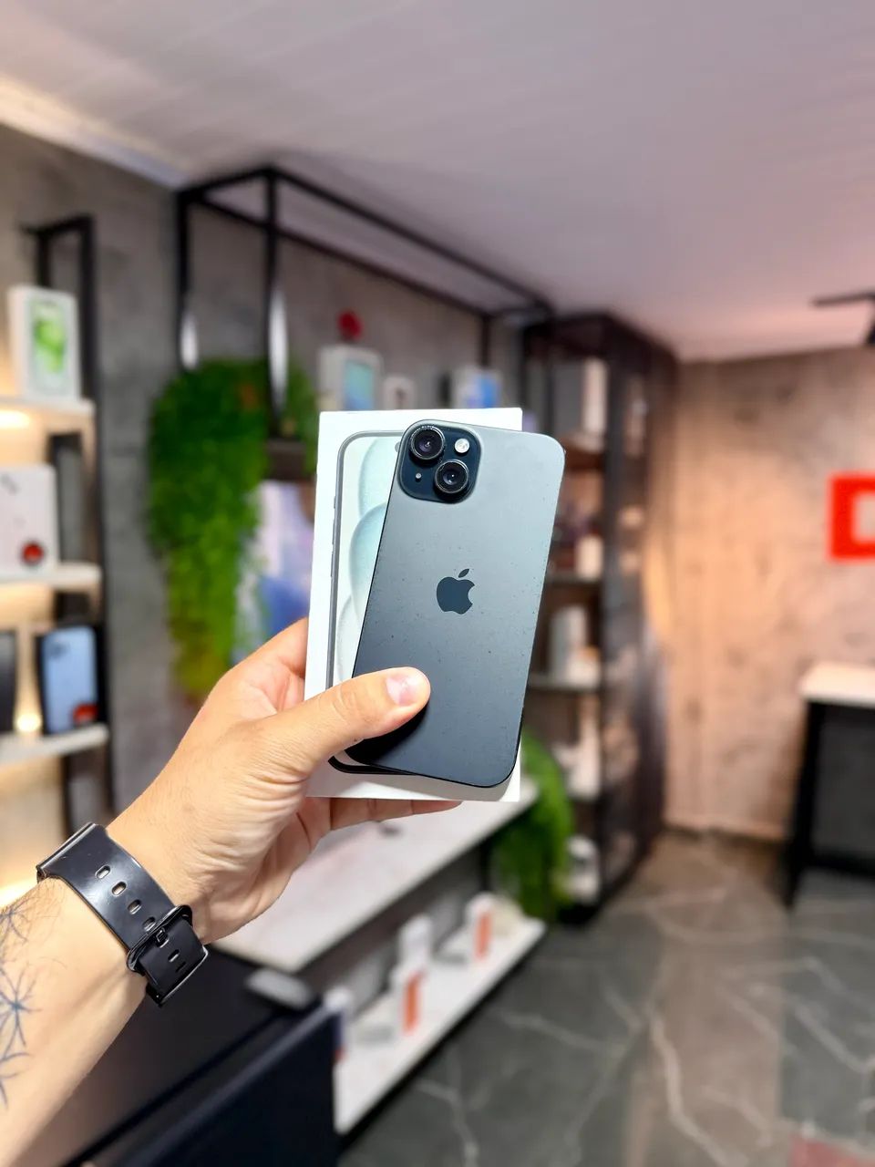 iPhone 15 128GB Preto - Foto 2
