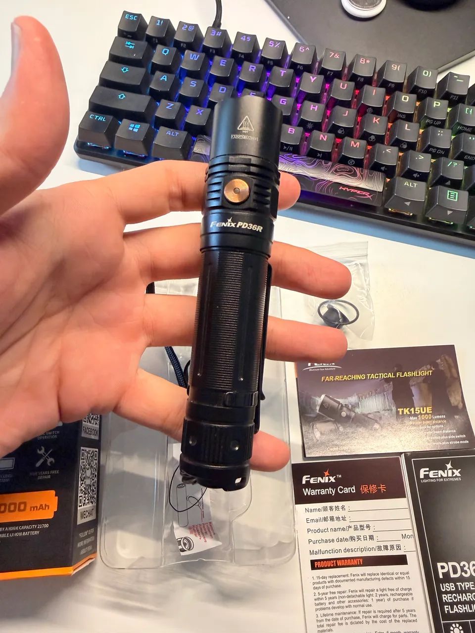 Lanterna tática FENIX PD36r 1600 lumens novinha - Iluminação
