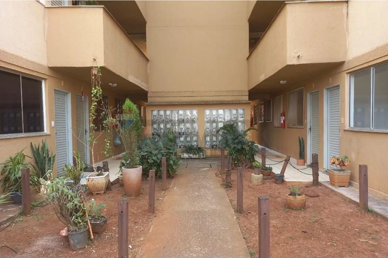 Ap. com 2 Quartos para locação em Mogi Mirim - $ 700,00