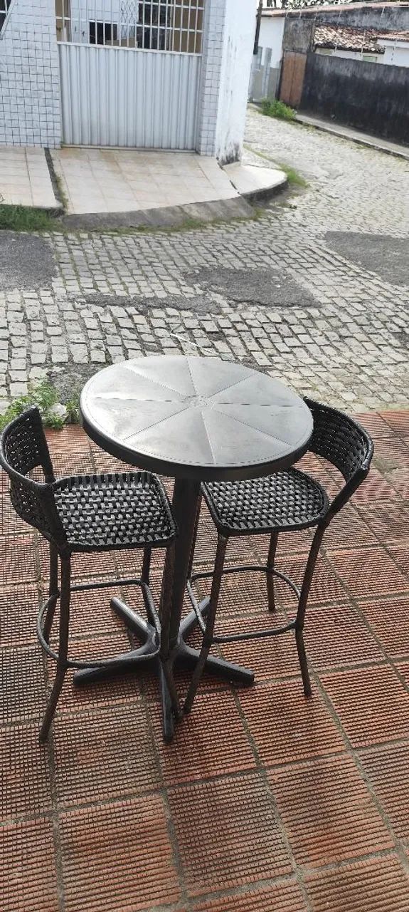 Conjunto mesa com cadeiras