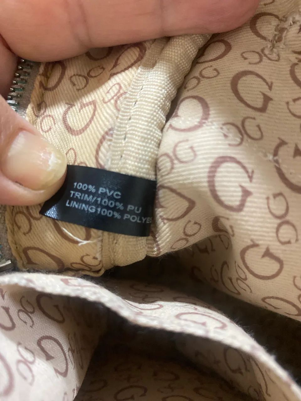 Bolsa Guess tipo mochila  - Foto 4
