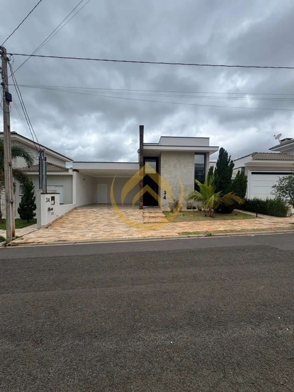 Condomínio Valência I