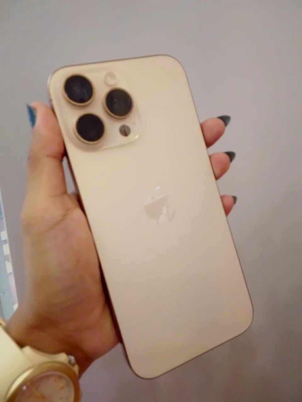 iPhone 16 pro  max titânio desert - Foto 2