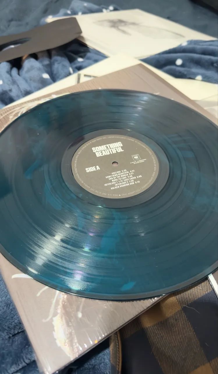 LP Miley Cyrus - Something Beautiful  - Foto 2