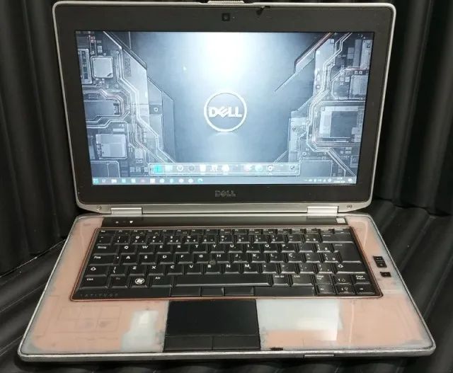 Notebook Dell Core i5 2 gr- SSD120GB  em Alumínio com partes translúcidas