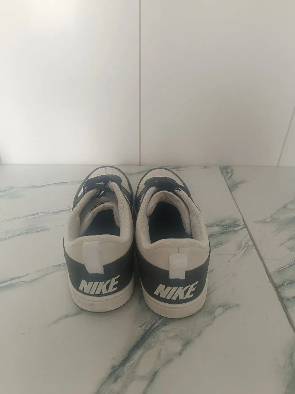 Tênis Nike branco e preto. Curt Borough. TAM. 42 - Foto 2