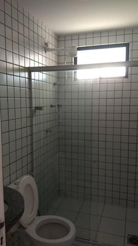 Apartamento na praia do calhau 02 quartos - Foto 6