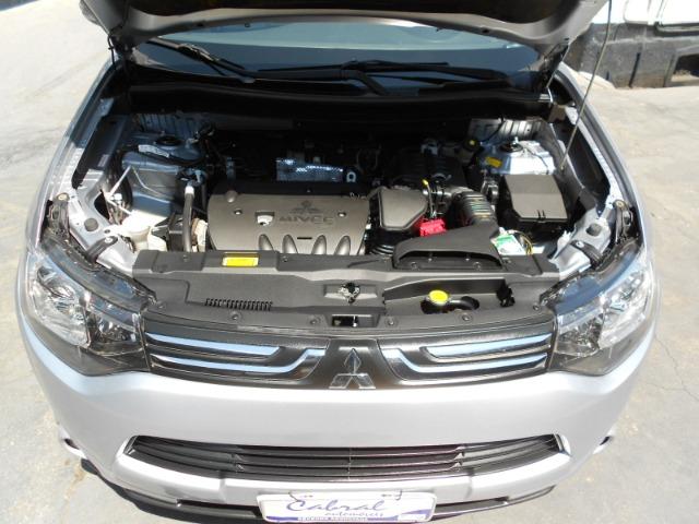 Mitsubishi Outlander 2.0 Automático - Foto 18