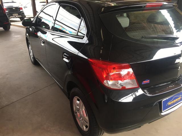 CHEVROLET ONIX 2014/2015 1.0 MPFI LT 8V FLEX 4P MANUAL - Foto 3