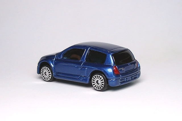 hot wheels renault clio