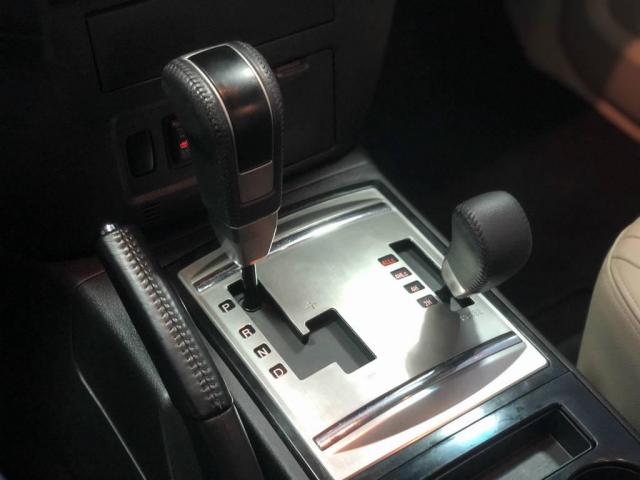Mitsubishi Pajero Full Full 3.2 HPE 4x4 AT 7 Lugares - Foto 17