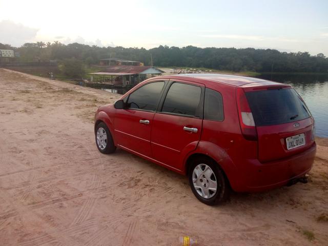 Vende-se um fiesta ano 2004 - Foto 2