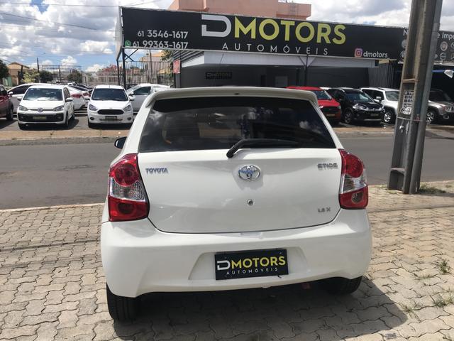 Toyota Etios 1.3 HB X - Foto 4