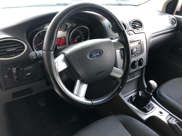Focus Sedan - 2011 - Foto 11