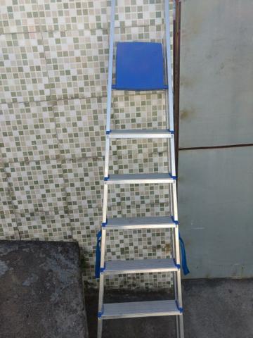 Escada de alumínio