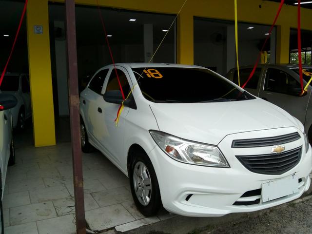 Onix Joy 1.0 2018 c/ Entrada mais 48x de R$700,00 + GNV - Foto 2
