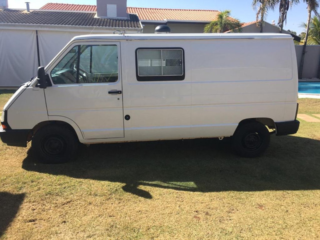 van mista carga e passageiro