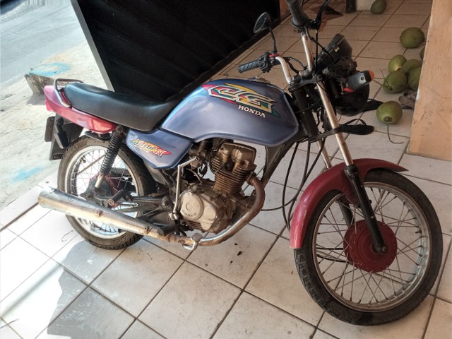 VENDO MOTO CG 125