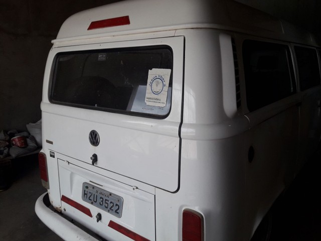 KOMBI 2001 LEIA O ANÚNCIO