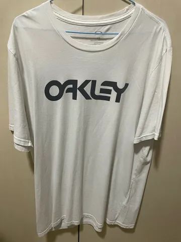 Camiseta Oakley Branca - M - Roupas - Bela Vista, São Paulo 1223105093